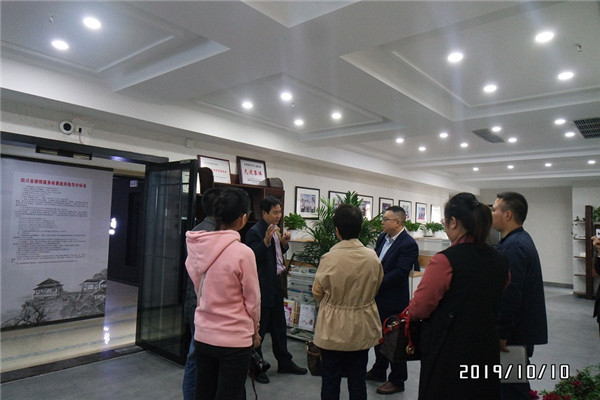德阳市“两新”组织工委专职副书记张兴鸿到君唐支部检查指导律师党建工作